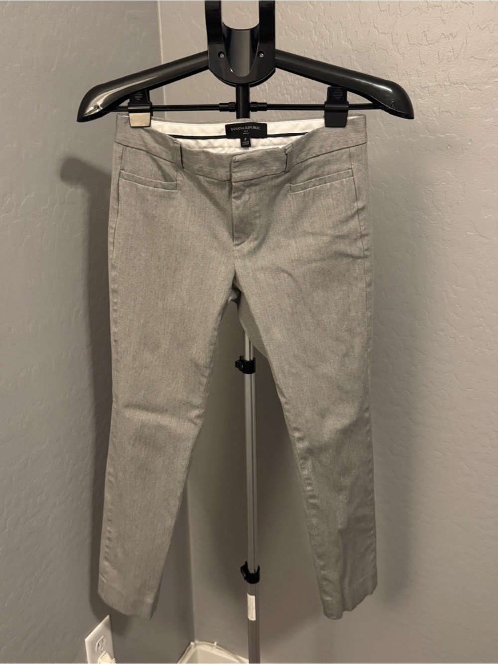 Banana Republic Sloan Gray Ankle Pants Size 2